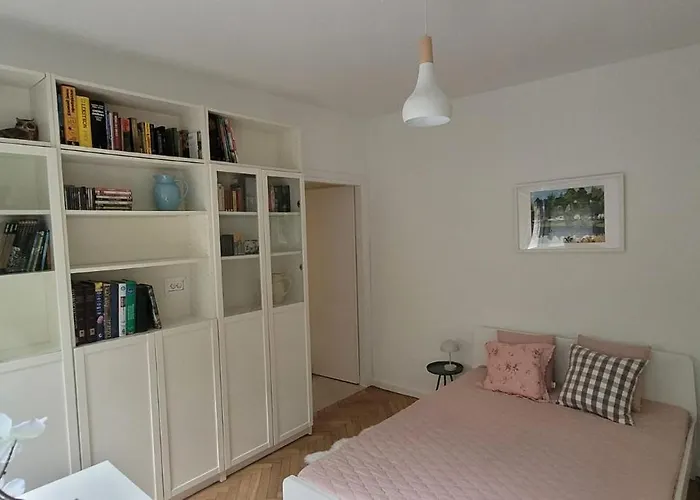 Fitmaison Ochota Apartament *